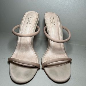 Tan classic heel 2 strap